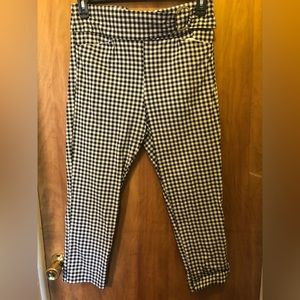 Maurice’s Slip On Plaid Dress Capri